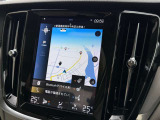 9インチの縦型タッチパネル搭載 北欧ならではの設計で手袋をしたままでもお使いいただけます。デザインの美しさと使いやすさを融合した、新世代のボルボ車に共通するレイアウトです。
