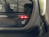操作性の良いエアコンパネル。運転席シートヒーターで寒い冬も快適ドライブ。