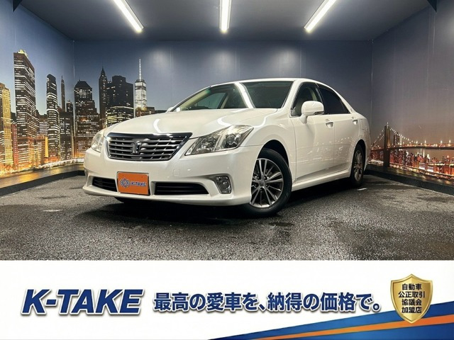 クラウン 2.5 ロイヤルサルーン (禁煙車)(後期型)(メーカーナビ)(バックカ