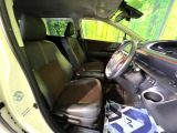 運転席シート廻りは使用感も少なく、良好な状態となっています。丁寧に使われていたことがよくわかりますね。