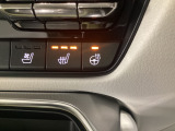 運転席、助手席には3段階で温度調節が可能なシートヒーターを装備しております。ステアリングヒーターはハンドルをじんわりと温めます♪寒い朝でも快適に運転できますよ♪