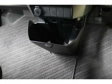 運転席と助手席の間にセンターロアボックスがあります!