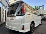 LEDテールライトです。省電力、高輝度のLEDは明るく照らすので夜間運転時の視認性を高めます。スタイリッシュな見た目で細かいところもこだわりたいあなたに!
