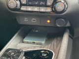ワイヤレス充電ついています。