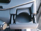運転席ドリンクホルダー