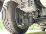お車を安心してお乗りいただく為には、足回りの定期点検が欠かせません。サービスサポート(有償保証)では無料点検もご提供しており、安心のカーライフをお過ごしいただけるサポート体制が整っています。