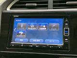 USBやBluetooth AUDIOなど、複数の項目が画面上に表示され、使いたい機能を選びやすい構成です。音楽や各種設定を確認しながら、日常の移動を快適に楽しめます。
