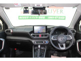 ステアリングの剥げもありません!! 運転する際に目に付くところですので綺麗な方がいいですよね☆ またダッシュボードも綺麗ですよ☆何か剥がした跡がベタベタ残っていると目に付いて嫌ですよね!