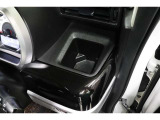運転席カップホルダーです。