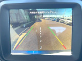 ●ガイドライン付きバックカメラ:不安な駐車もこれで安心!ガイドライン付きなので狭い箇所での駐車もラクラクです!