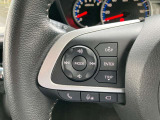 ハンドルにスイッチが付いており、音量やチャンネルを変えることができたり、ハンズフリー通話の応答もお手元で出来ちゃいます♪