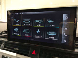 【ディスプレイ】ナビゲーションや、ラジオ、設定画面をこちらから選択いただけます!