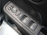◆パワーウィンドウスイッチ◆運転席から全席の窓の開閉操作を行うことが出来いつでも換気ができます!