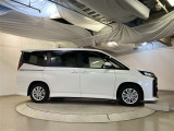 両側パワースライドドア付きだから、狭い駐車スペースなどでの 乗り降りラクラク!小さなお子さまのいるご家庭には嬉しい装備。