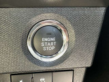 エンジンルームも綺麗に洗浄してから納車致します。普段あまり見ることが無い箇所だからこそ綺麗だと感動しますよね(*&acute;▽`*)