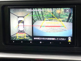 【パノラミックビューモニター】専用のカメラにより、上から見下ろしたような視点で360度クルマの周囲を確認することができます☆死角部分も確認しやすく、狭い場所での切り返しや駐車もスムーズに行えます。