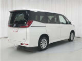 ノア  1.8 ハイブリッド Z E-Four 4WD