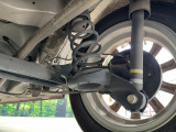 お車を安心してお乗りいただく為には、足回りの定期点検が欠かせません。サービスサポート(有償保証)では無料点検もご提供しており、安心のカーライフをお過ごしいただけるサポート体制が整っています。
