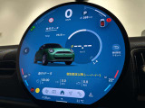 見やすさも、楽しさも、MINIらしく。先進の大型ディスプレイが、毎日のドライブをもっとワクワクさせます!