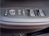 運転席窓操作部スイッチの画像です。