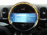 ◆iDriveを装備。操作系統をディスプレイから独立させることで、人間工学に基づいた最適な運転環境を実現しております。◆