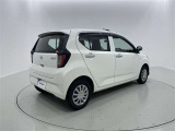 全国トヨタディーラーの中でも数少ない、トヨタ認定検査員が1台ずつ内外装をチェック。