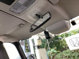 Hondaセンシング搭載!ミリ波レーダーと単眼カメラで、クルマの前方の状況を認識。ブレーキやステアリングの制御技術と協調し、安心・快適な運転や事故回避を支援する先進のシステムです!