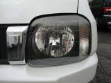 4WD/5速MT/ナビ/TV/バックカメラ/Bluetooth/電動格納ドアミラー/アルミホイール/シートヒーター/キーレス/エアコン/パワーウィンドウ/フロアマット/ドアバイザー