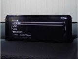 【Bluetoothオーディオ】Bluetoothオーディオも対応でスマートフォンからお気に入りの音楽を車内で楽しめます。今となればマストアイテムですね。