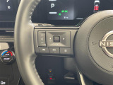 【 ステアリングスイッチ 】手元のスイッチでナビ操作が可能です!!非常に便利な機能です。取り付けのナビによってはオプション設定となっております!詳しくはスタッフまで♪