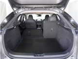 【シートアレンジ】多彩なシートアレンジができるので人を乗せたり荷物を載せたり自由自在。アナタ好みのシートアレンジをお楽しみ下さい。
