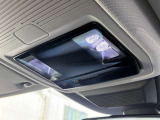 室内を明るく照らすLEDルームランプ。タッチコントロールで夜間でもスマートに操作可能。
