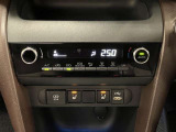 オートエアコンで車内はいつでも快適!