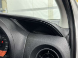 運転側に小物収納スペース