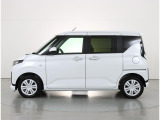 中古車は1台として同じコンディションのものは存在しないため、安心しておクルマをお選びいただけるよう、信頼のおける第三者機関が基準に従い、車両の品質と状態をチェックし、評価するのが「第三者評価」です。