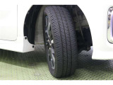 タイヤサイズ 165/55R15。