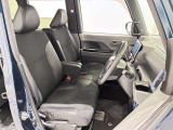 見通しのよいすっきりとした視界で、誰でも運転しやすいです。運転のしやすさは疲れにくさにも繋がりますよ♪