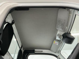 【天井】キレイなおクルマがお待ちしております。兵庫ダイハツでは店舗入庫前に当社再生工場にてクリーニング!店舗でも定期的に洗車♪品質には自信があります!お気軽にご来店下さい。