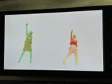 画面にはテレビ番組の映像が表示され、停車中のひとときに映像を楽しめます。見やすい大きさの画面で、待ち時間や休憩中の過ごし方にうれしい装備です。