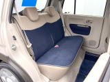積み下ろしのしやすいデッキにはたっぷりと荷物を積み込んでいただけます。遊びから仕事まで、様々なシーンで頼れます♪
