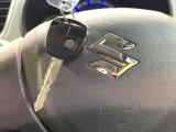 【キーレス】少し離れた場所からでもボタン一つでドアの開錠・施錠ができるのでとっても便利!ドアの鍵穴周りに傷をつけることもありません♪