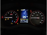 視認性に優れたメーターで、夜間走行も安心して運転できます!マルチインフォメ―ションディスプレイには車両情報を表示!メーター内の光度調整機能も付いております!