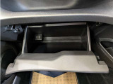 グローブボックスの収納もバッチリ