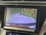 【バックカメラ】駐車時に後方がリアルタイム映像で確認できます。大型商業施設や立体駐車場での駐車時や、夜間のバック時に大活躍!運転スキルに関わらず、今や必須となった装備のひとつです!