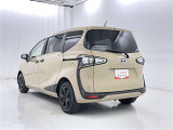 低燃費で環境にもやさしいハイブリッド車です。トヨタ専用診断機器でハイブリッドシステムを綿密に点検してあります!