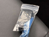 ドアの開閉時、両手が荷物で塞がっている時はキーレスでのカギの解除が大変ですよね。スマートキーはポケットやバッグに入れておけば、ノブに触れただけでロックの解除が可能です。とても便利な機能です。