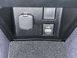 シガーソケット用の充電器が使用可能です!