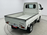 【3方開】荷台のゲートは3方向に。シーンに合わせ、効率よく荷物の積み下ろしが行えます♪