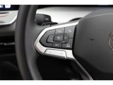 【ステアリング左側】ACCなどの運転支援の操作のスイッチ類です。ACCは高速道路などで前に走る車との距離を保ちながら追従走行する運転支援システムです。