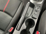 安全安心な走行のために、納車前には小さなクルマを知り尽くしたエキスパートが基本性能に関わる機能や状態を徹底的に点検しています。